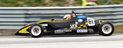 Marco L. Sørensen har fået imponerende fart i sin Formel Ford-racer.